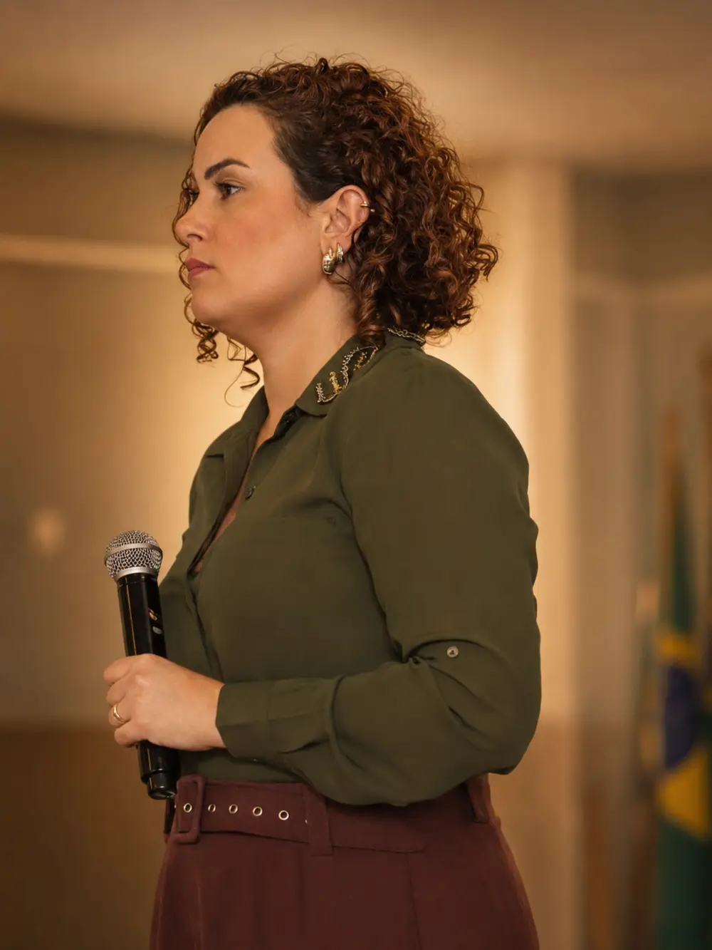 Amanda Magalhães em palestra na APAE